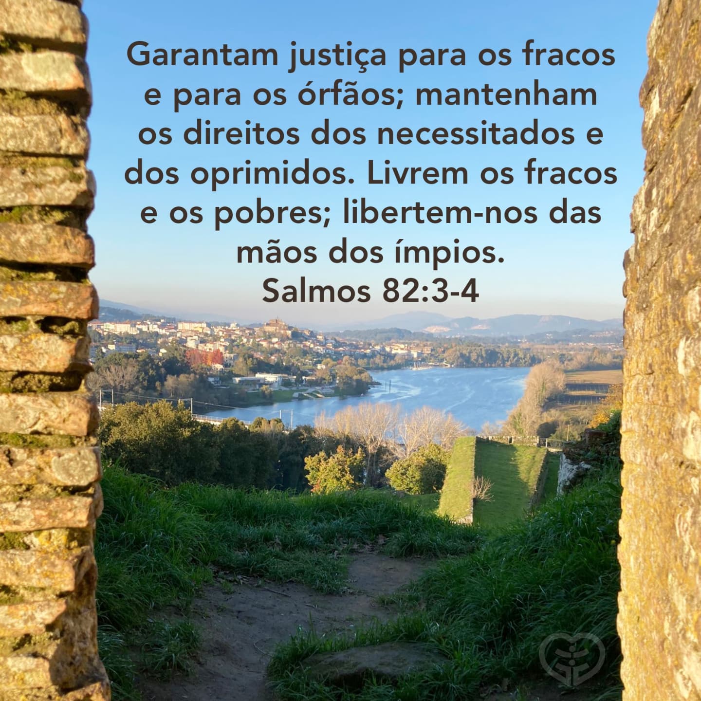Salmos 82:3-4