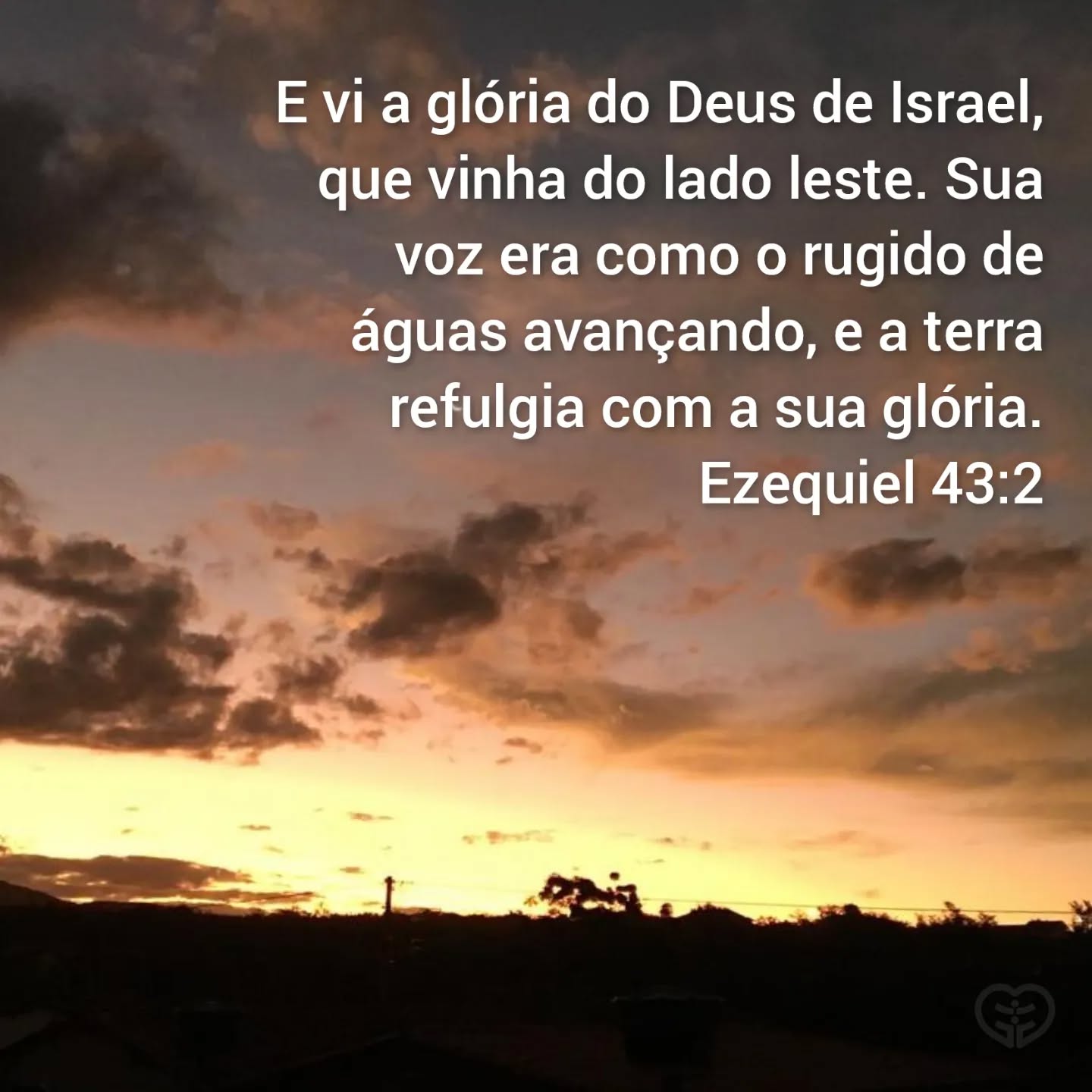 Ezequiel 43:2