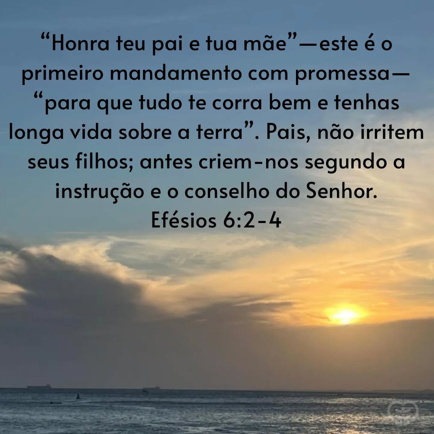 Efésios 6:2-4