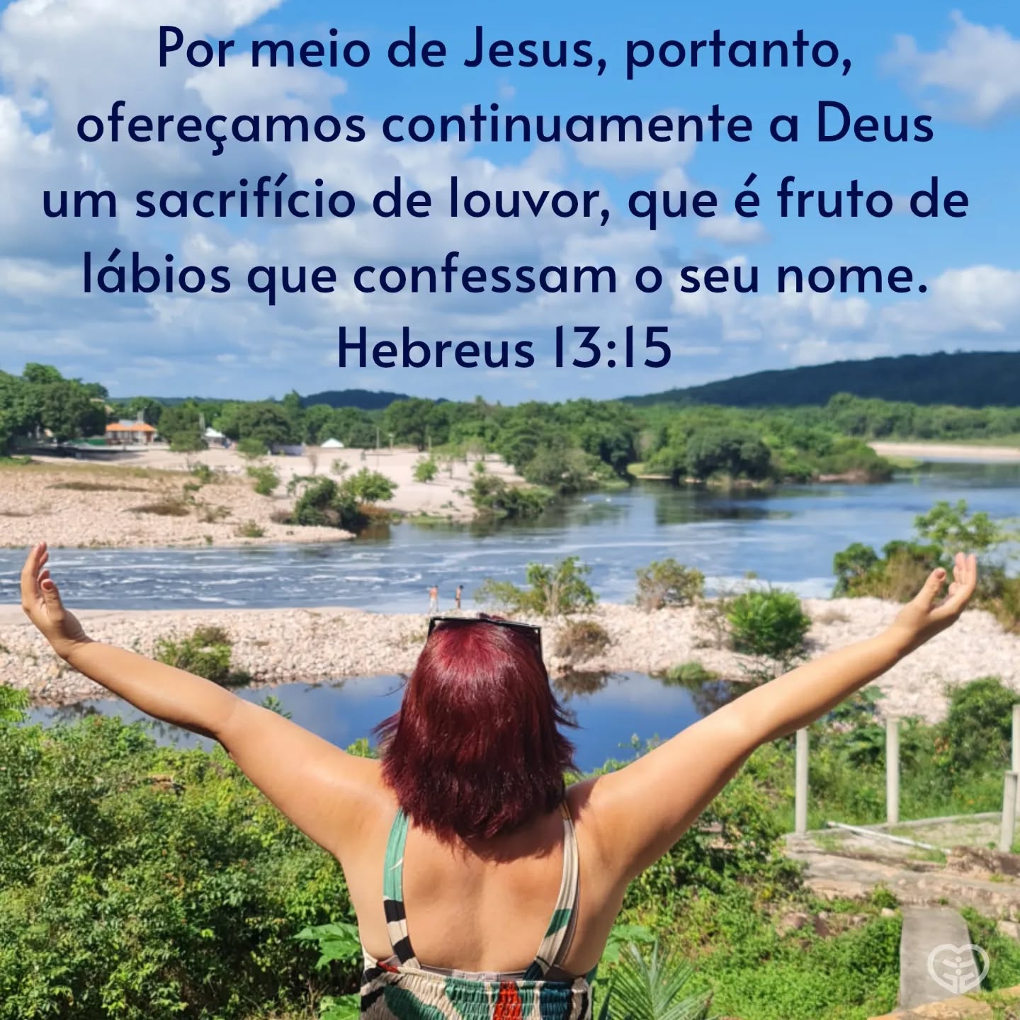 Hebreus 13:15