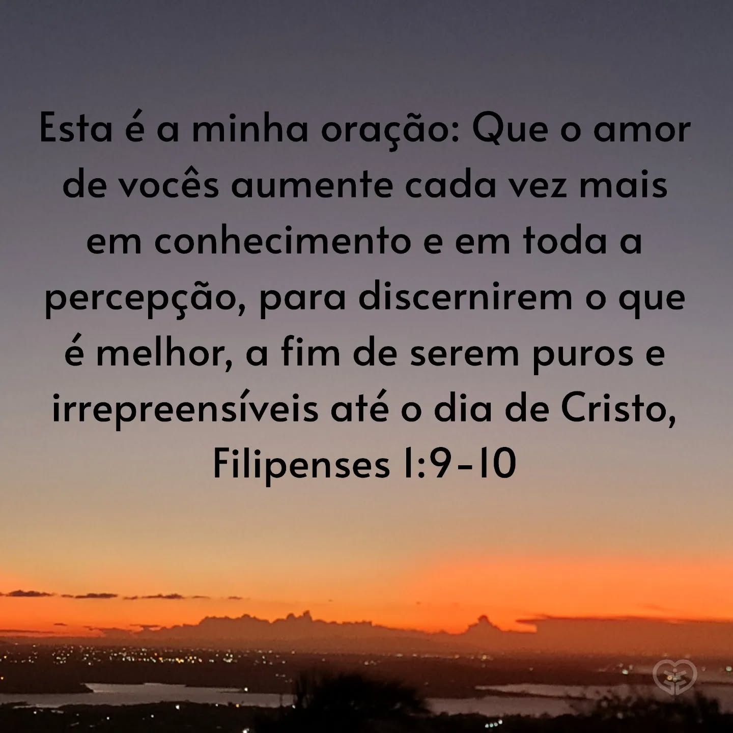 Filipenses 1:9-10