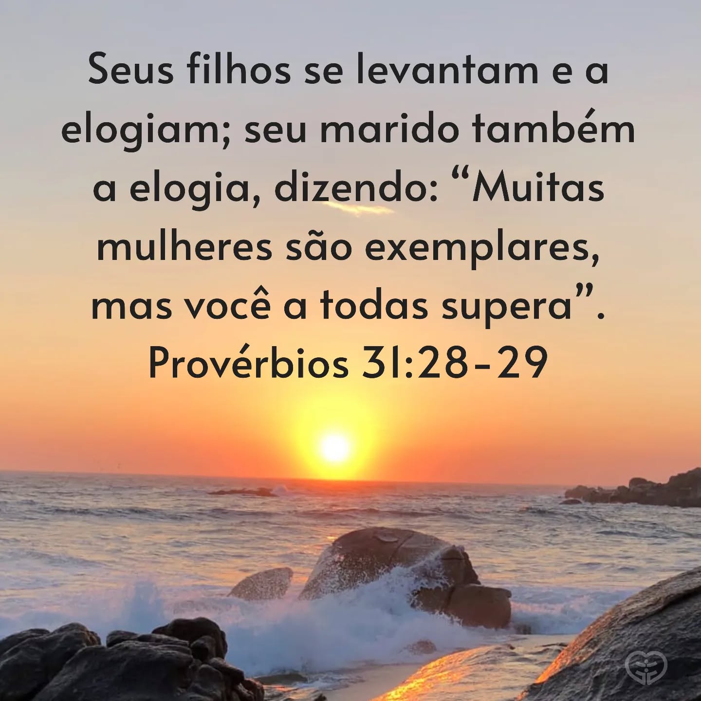 Provérbios 31:28-29
