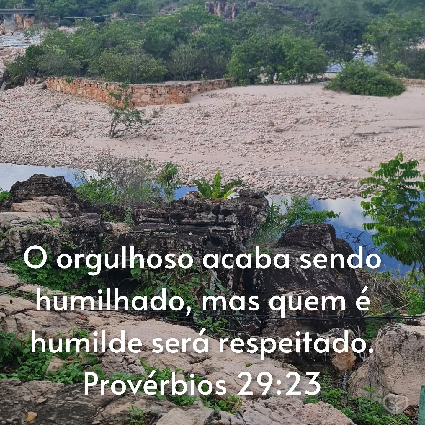 Provérbios 29:23