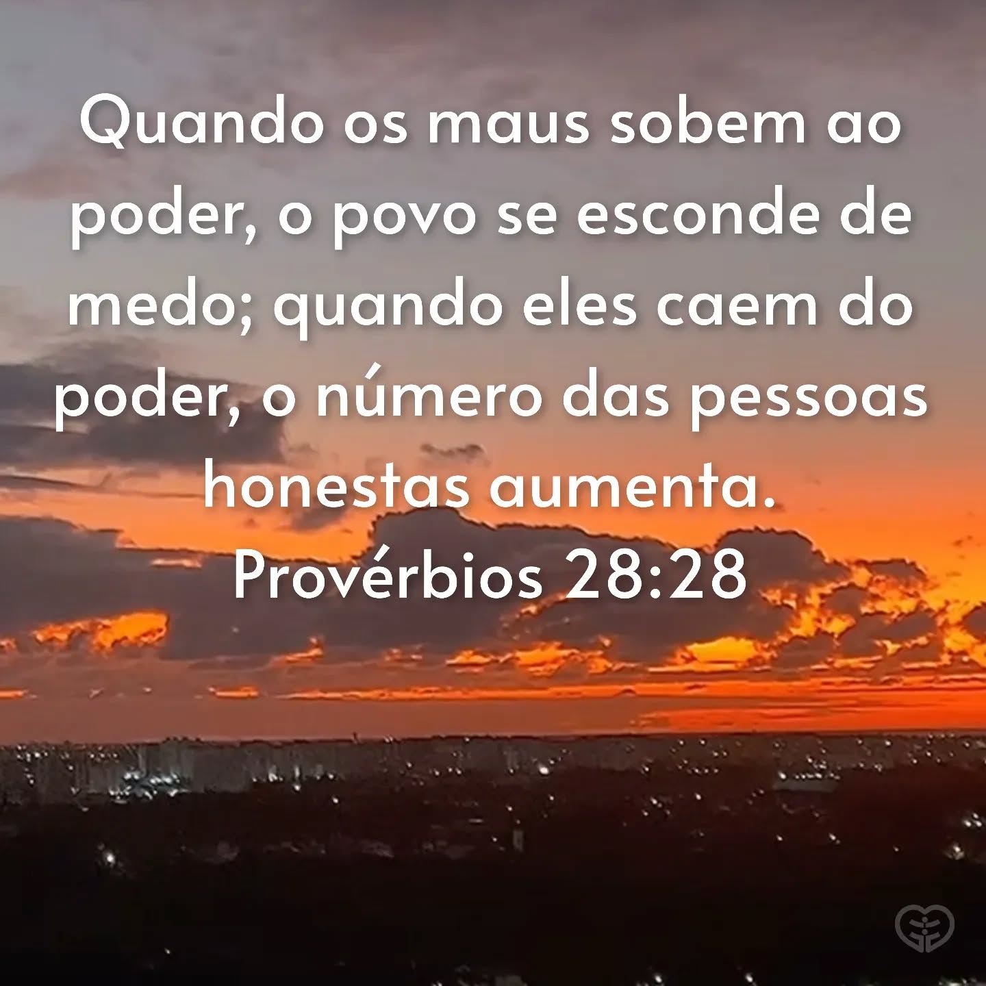 Provérbios 28:28