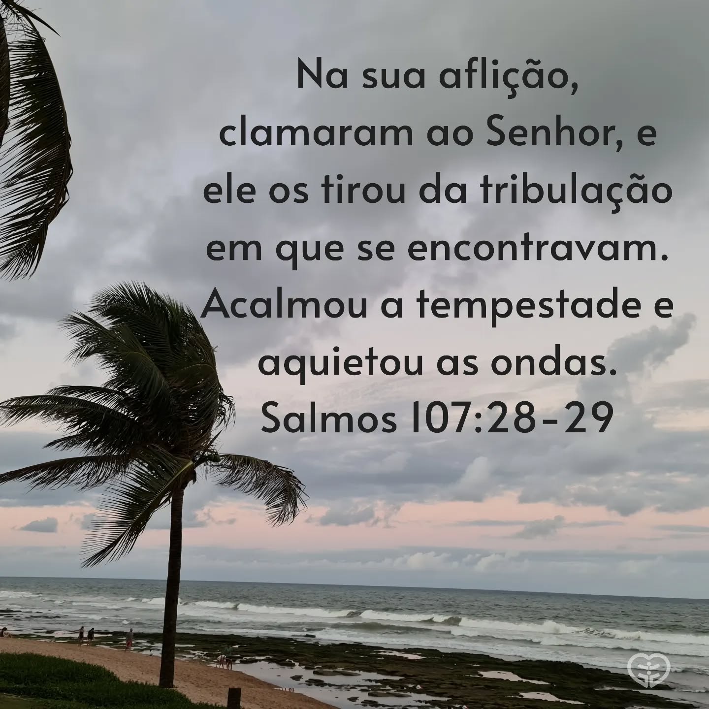 Salmos 107:28-29