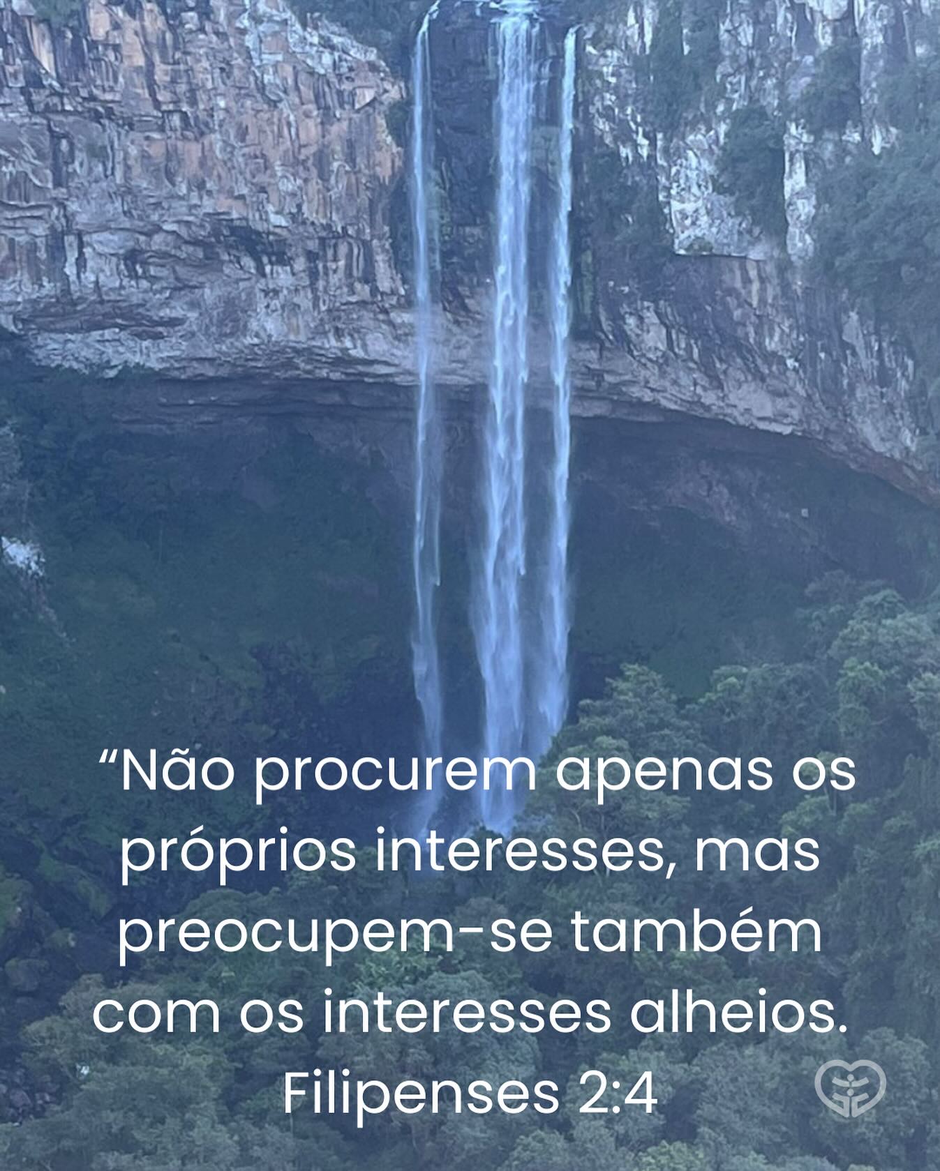 Filipenses 2:4