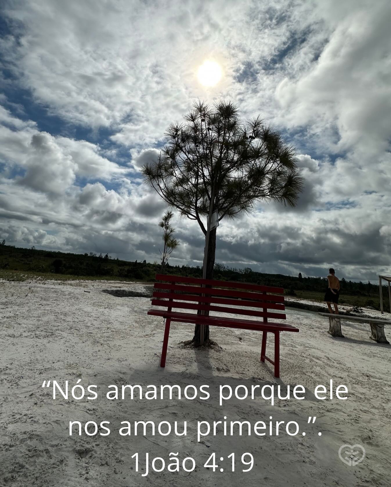 1João 4:19