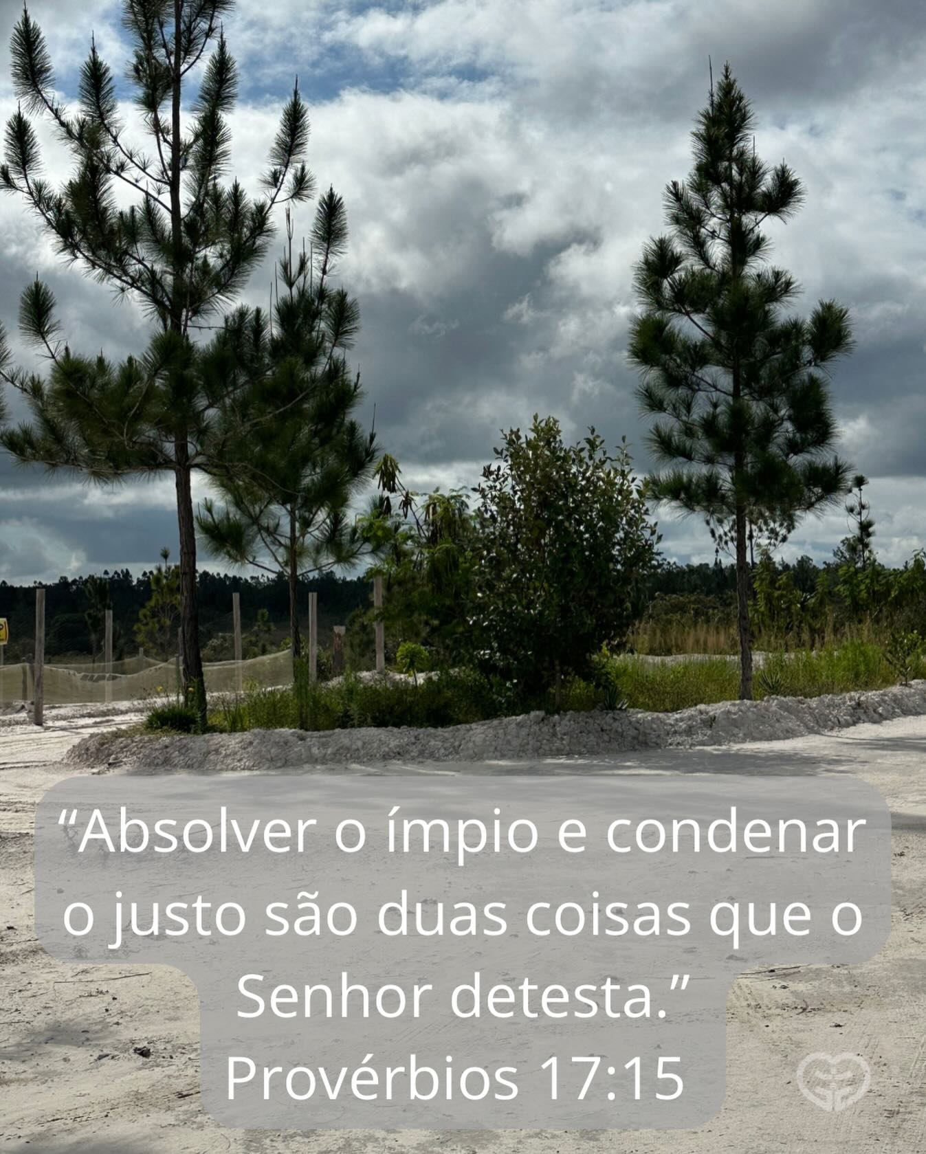 Provérbios 17:15